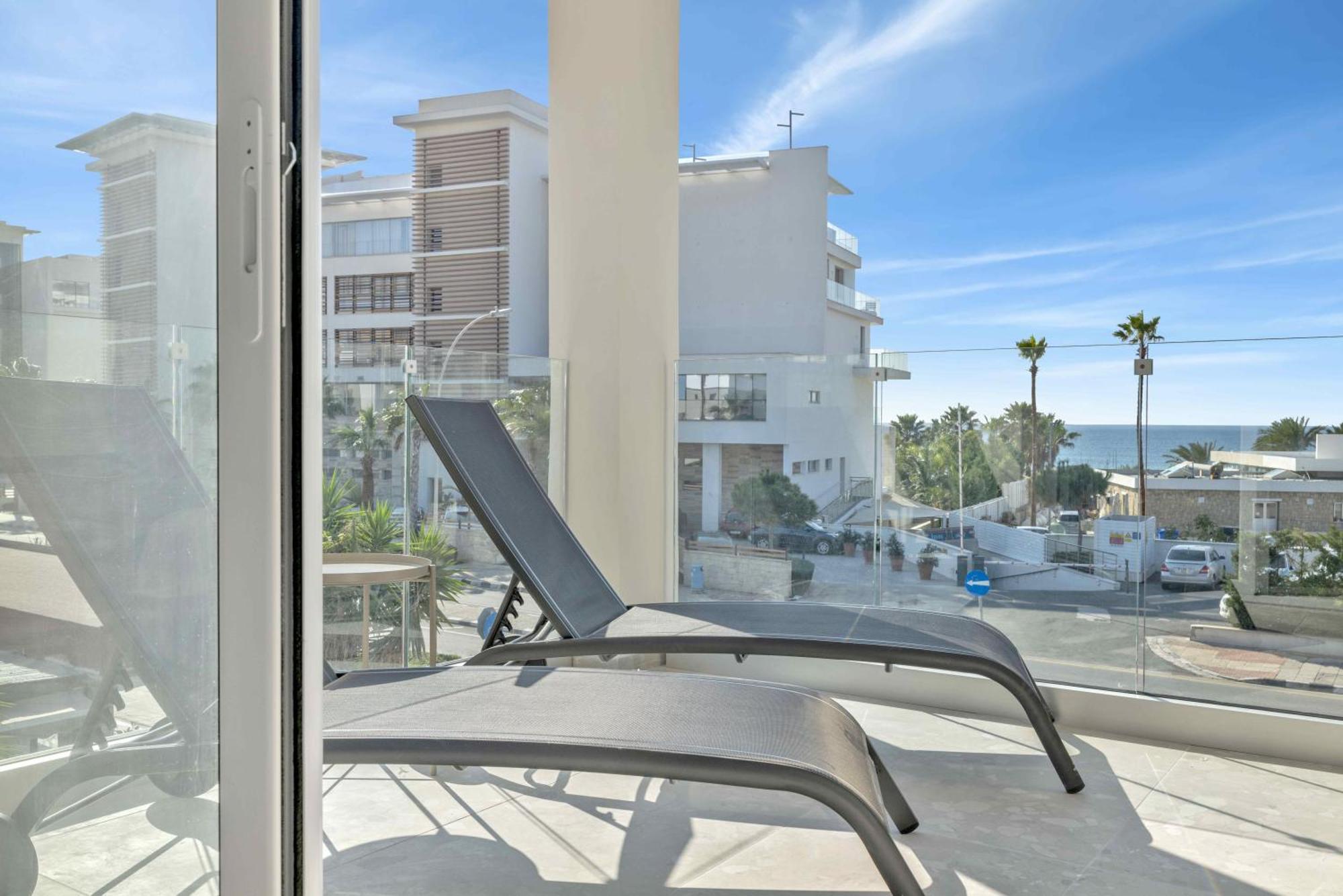 Phaedrus Living: Seaview Luxury Flat Limnaria 150 Paphos Exterior foto