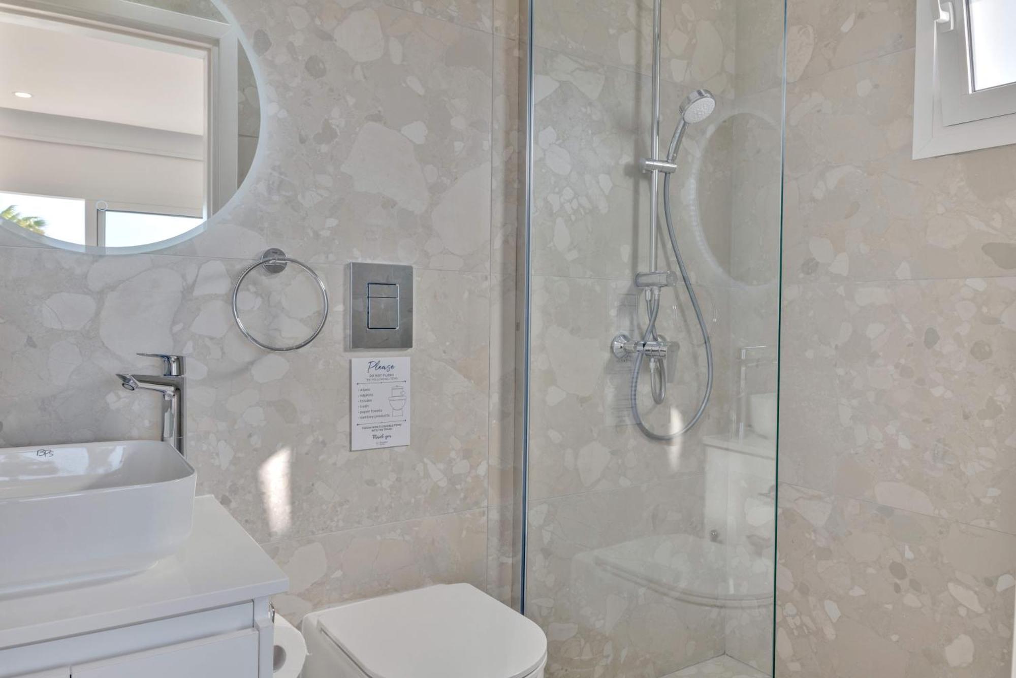 Phaedrus Living: Seaview Luxury Flat Limnaria 150 Paphos Exterior foto