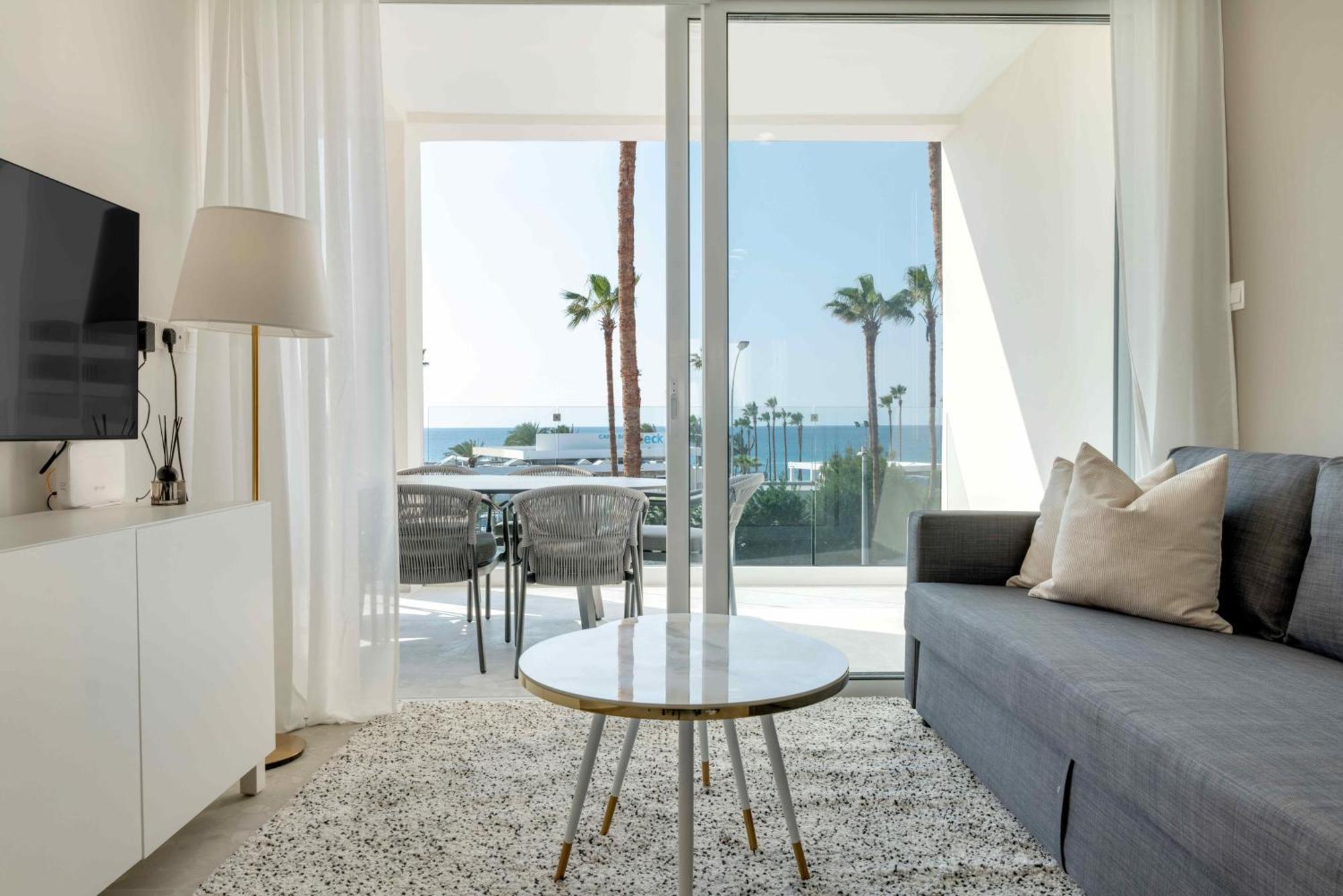 Phaedrus Living: Seaview Luxury Flat Limnaria 150 Paphos Exterior foto